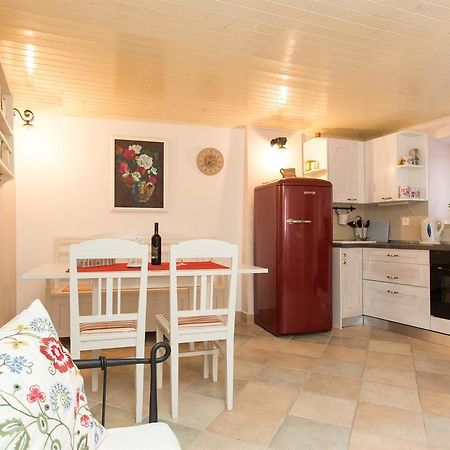 Holiday Home Smokovec Vrbnik Dış mekan fotoğraf